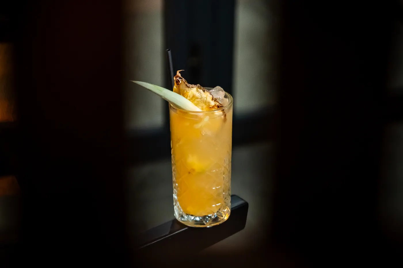 Cóctel tropical de piña en Pauza La Cala de Mijas