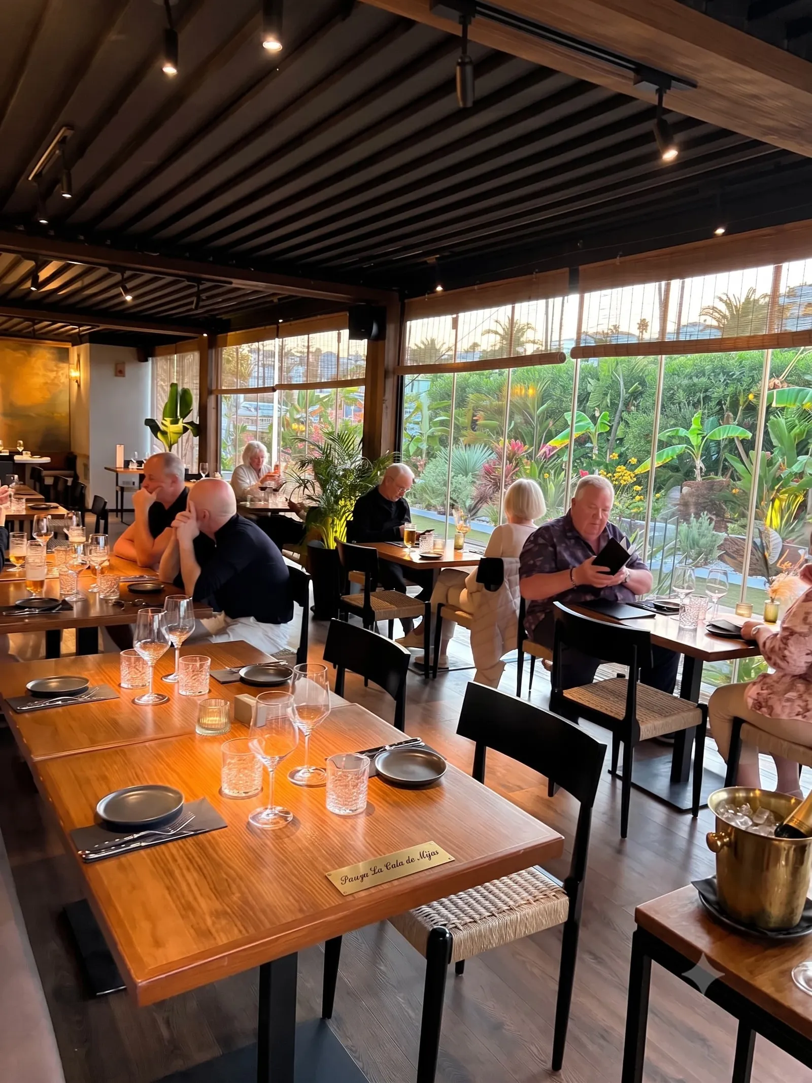 Ravintola La Cala de Mijasissa: Gastronaminen elämys PAUZAssa